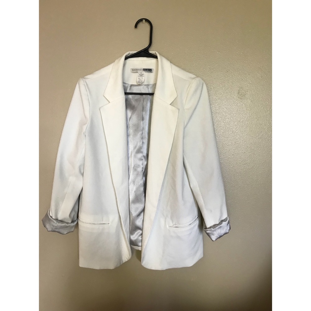 Off-white blazer with stripe inside pattern